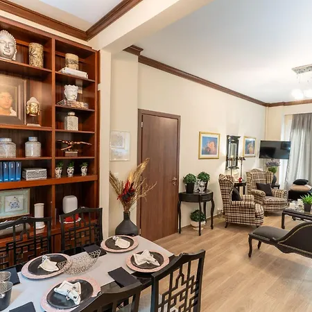 Vaios Art Apartment *